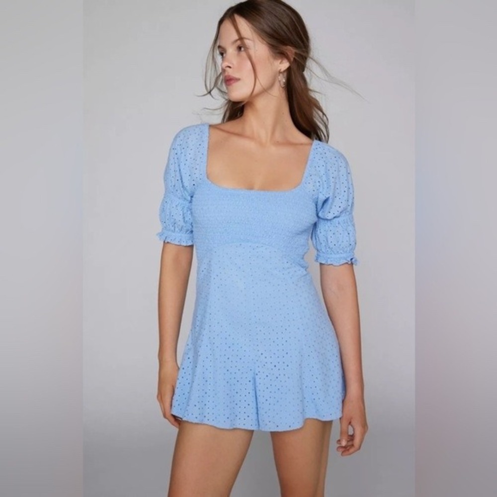 NWT Urban‎ Outfitters Kimchi Blue Ivy Eyelt Lace Romper Size Medium
